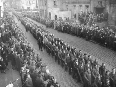 Grossdeutschland Marsch von Freiwilligen der Division