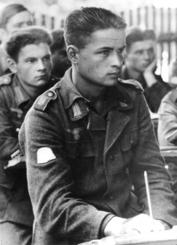 Grossdeutschland 1982 161 33 Russischer Freiwilliger der Div