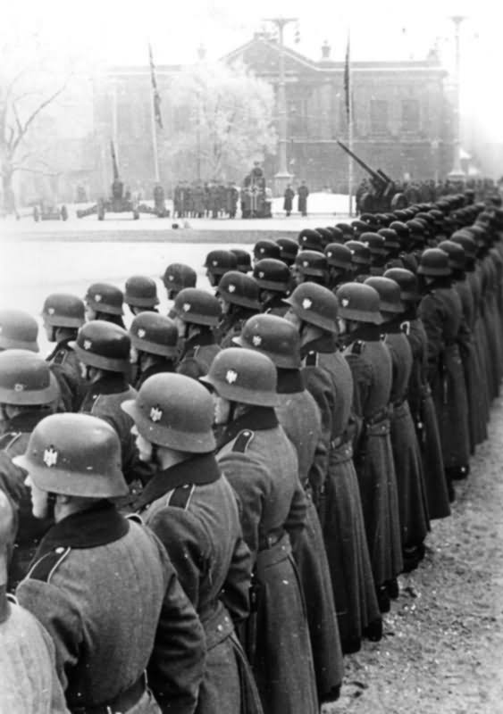 Grossdeutschland 2008 0828 501 Posen Vereidigung von Rekruten