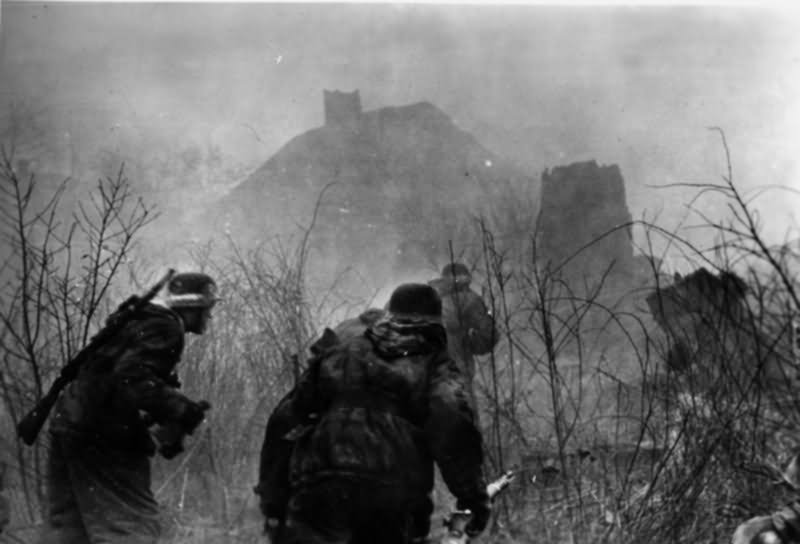 Grossdeutschland J16932 Russland Fusiliere beim Gegenstoss