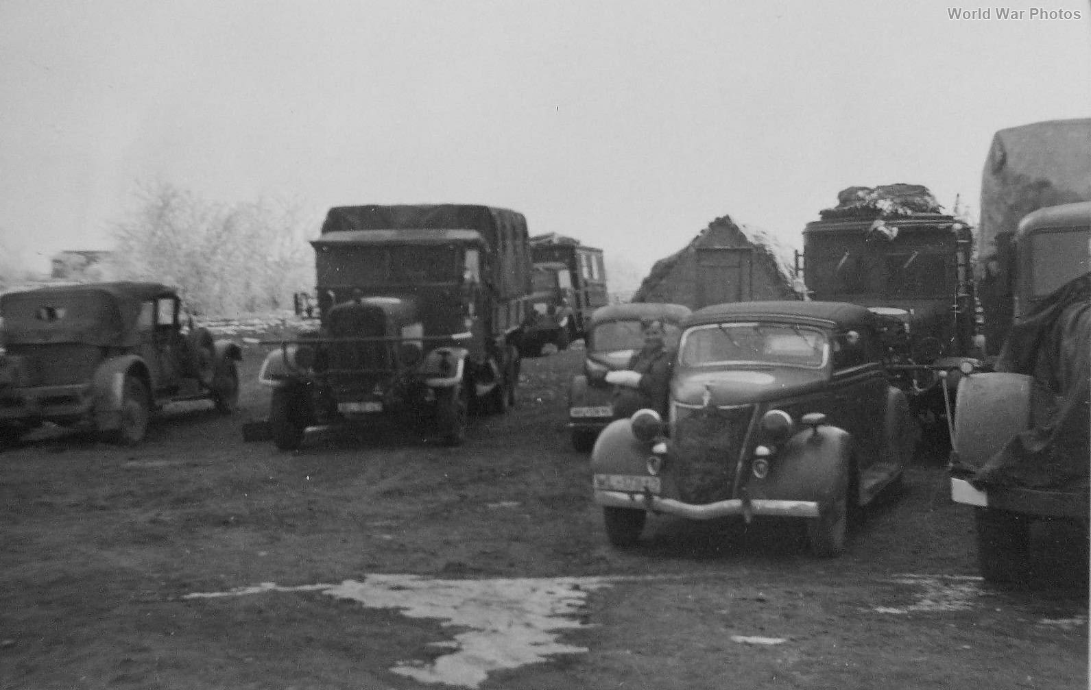 Ford V8, Opel Olympiaand Henschel 33 Eastern Front 1942