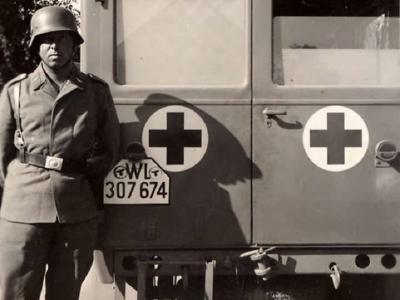 Luftwaffe Opel Blitz truck ambulance sankra
