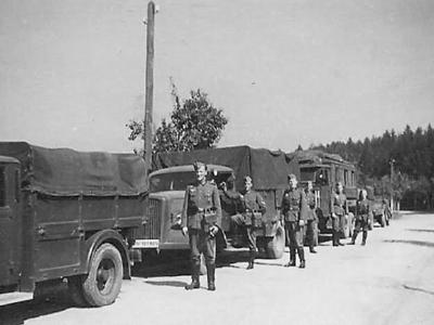 Opel Blitz Lkw Trucks on Road