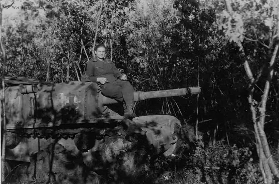 Sturmgeschütz M42 mit 75/34 851 (i) 7