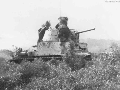 Camouflaged M13/40