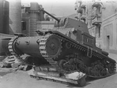 Early M13/40 2