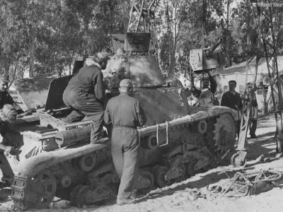 M13/40 1942 Africa