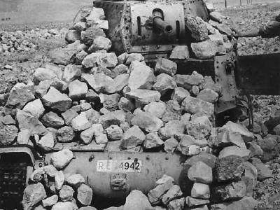 KO’d Italian M14/41 near Gafsa, Tunisia