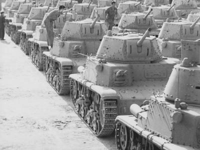 Factory fresh M14/41 tanks