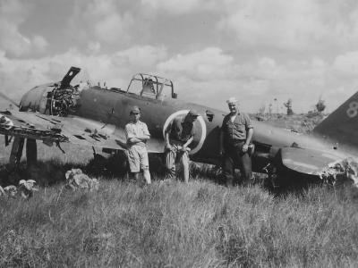 Mili Atoll Mitsubishi A6M Zero 381 Kokutai POW US sailor august 1945