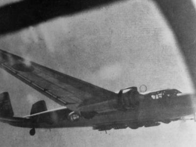 Mitsubishi G3M3 in flight