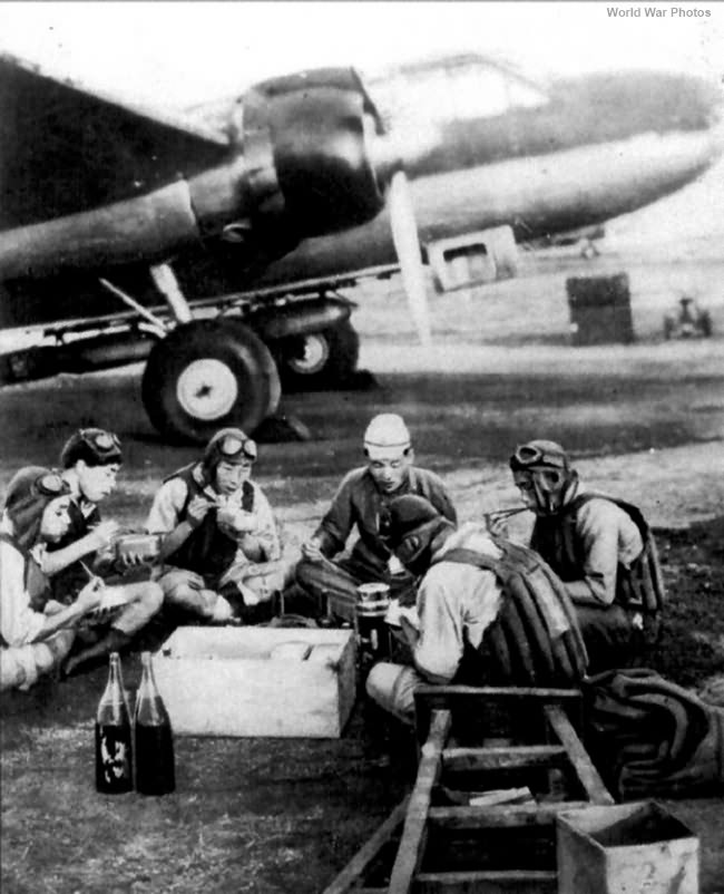 G3M3 „Nell” crew