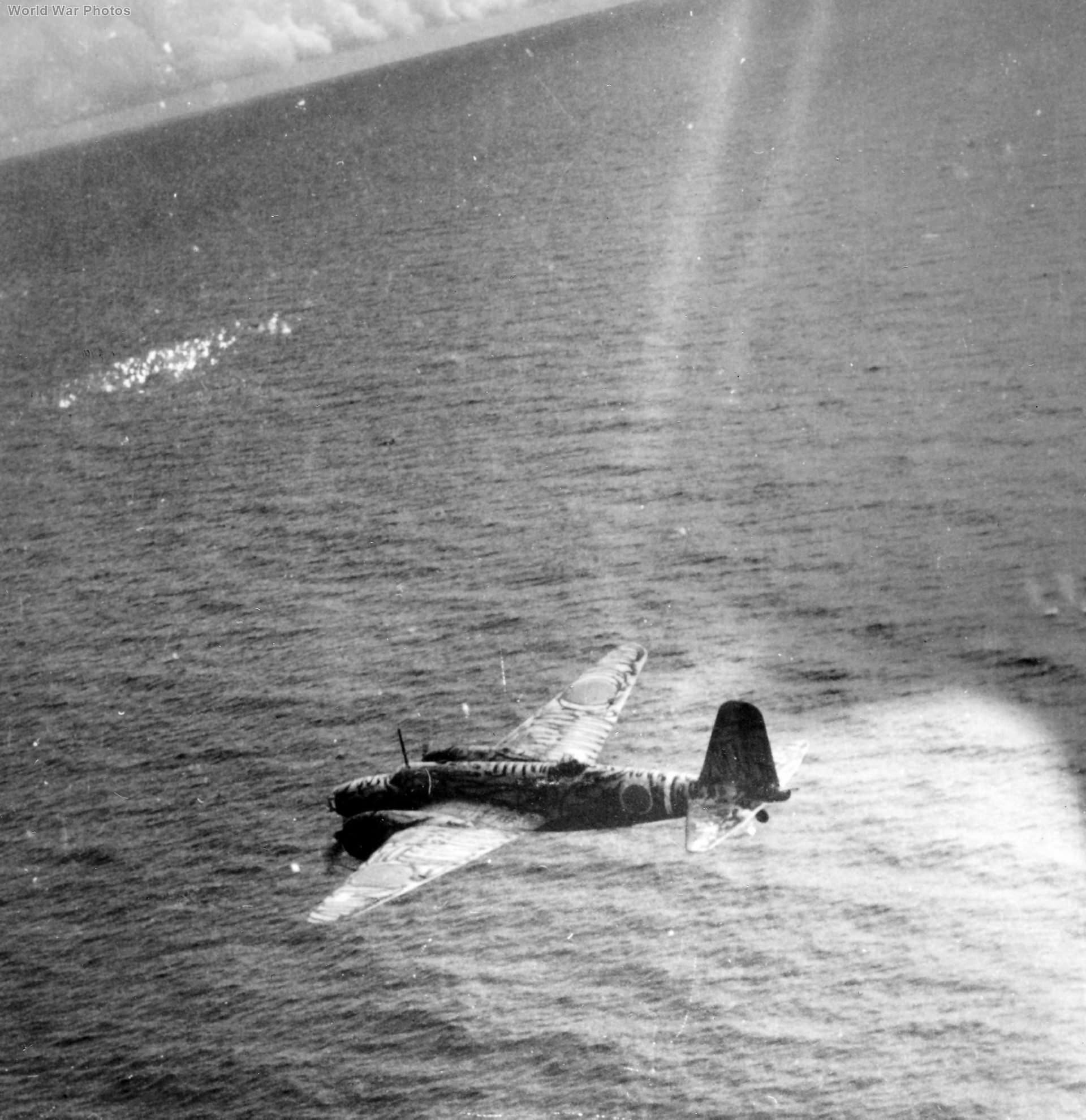 Ki-21-II „Sally” under attack
