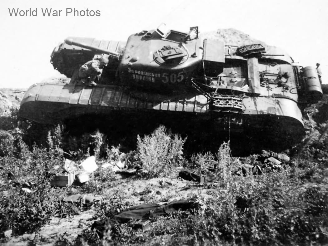 A lend-lease Churchill IV #505 of the 48th Separate Guards Breakthrough Tank Regiment, Kursk 1943