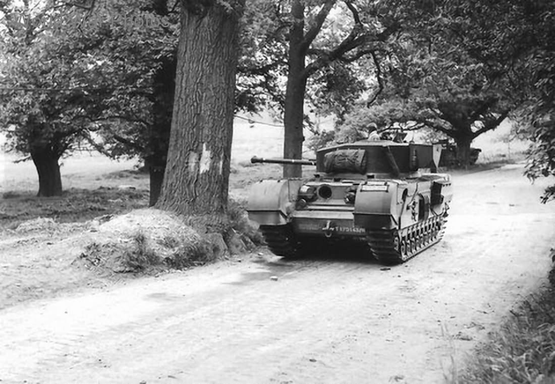 Churchill Mk VII 4