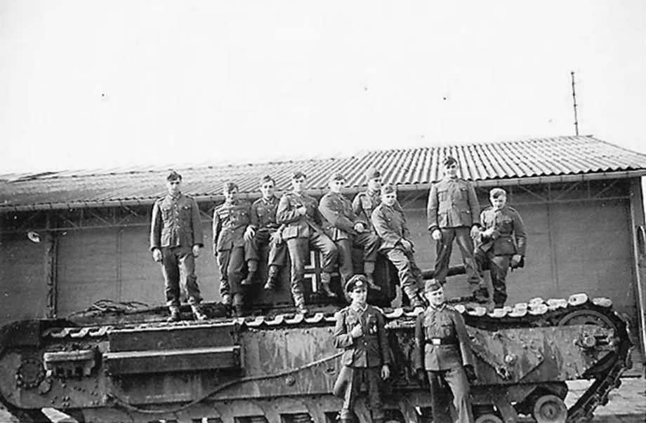 German Churchill tank 08
