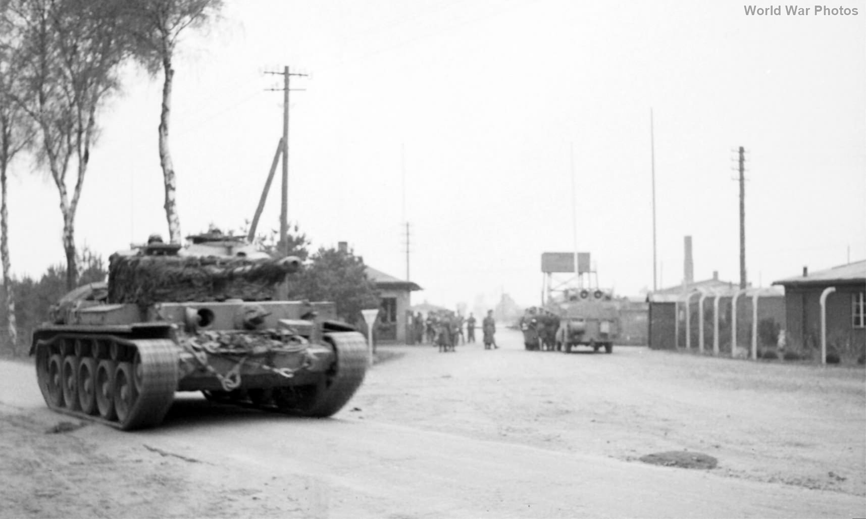Comet 11th Armoured Division Bergen-Belsen Camp 15 April 1945 2