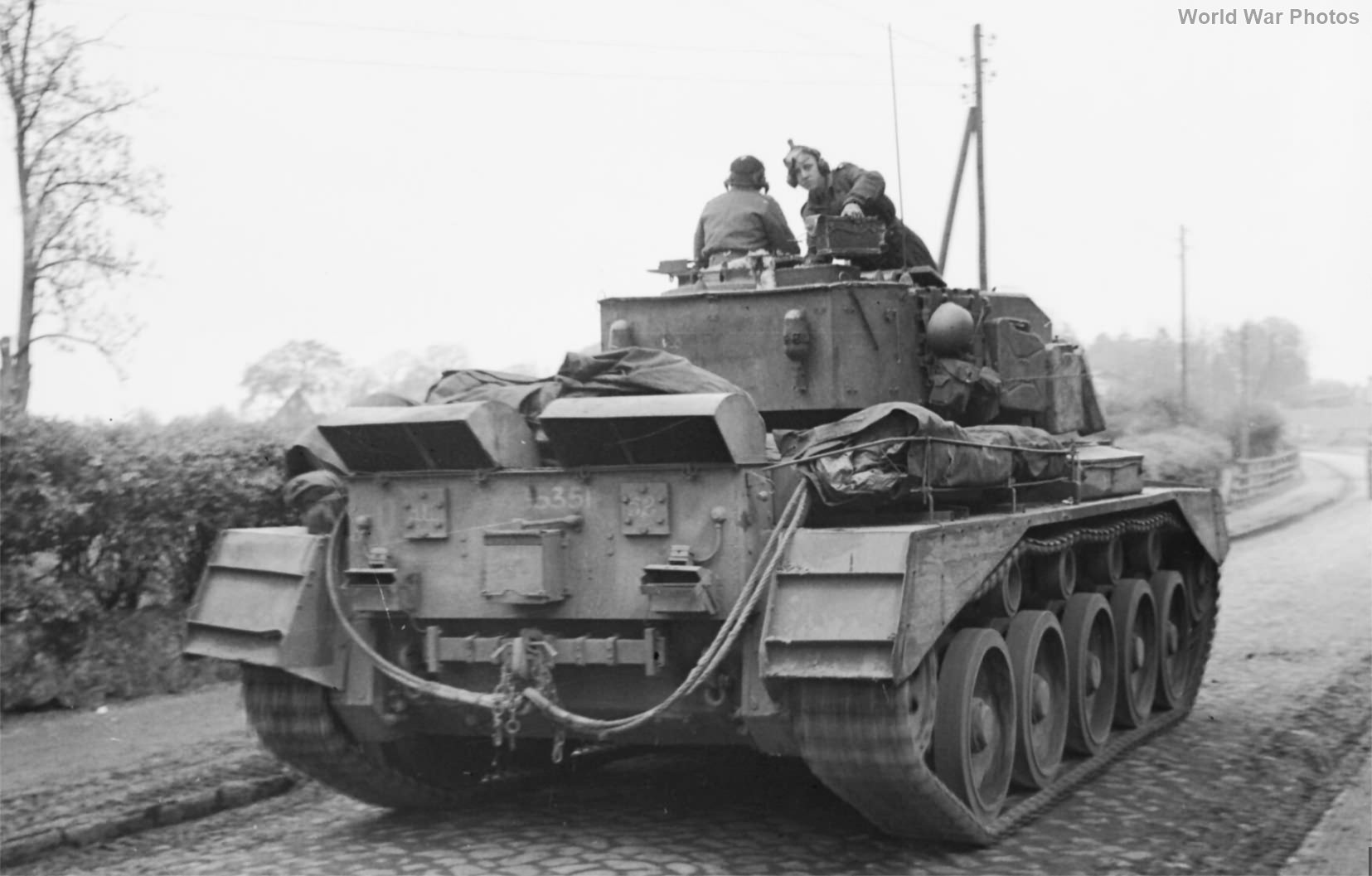 Comet of 3rd RTR near Lubeck 2 May 1945