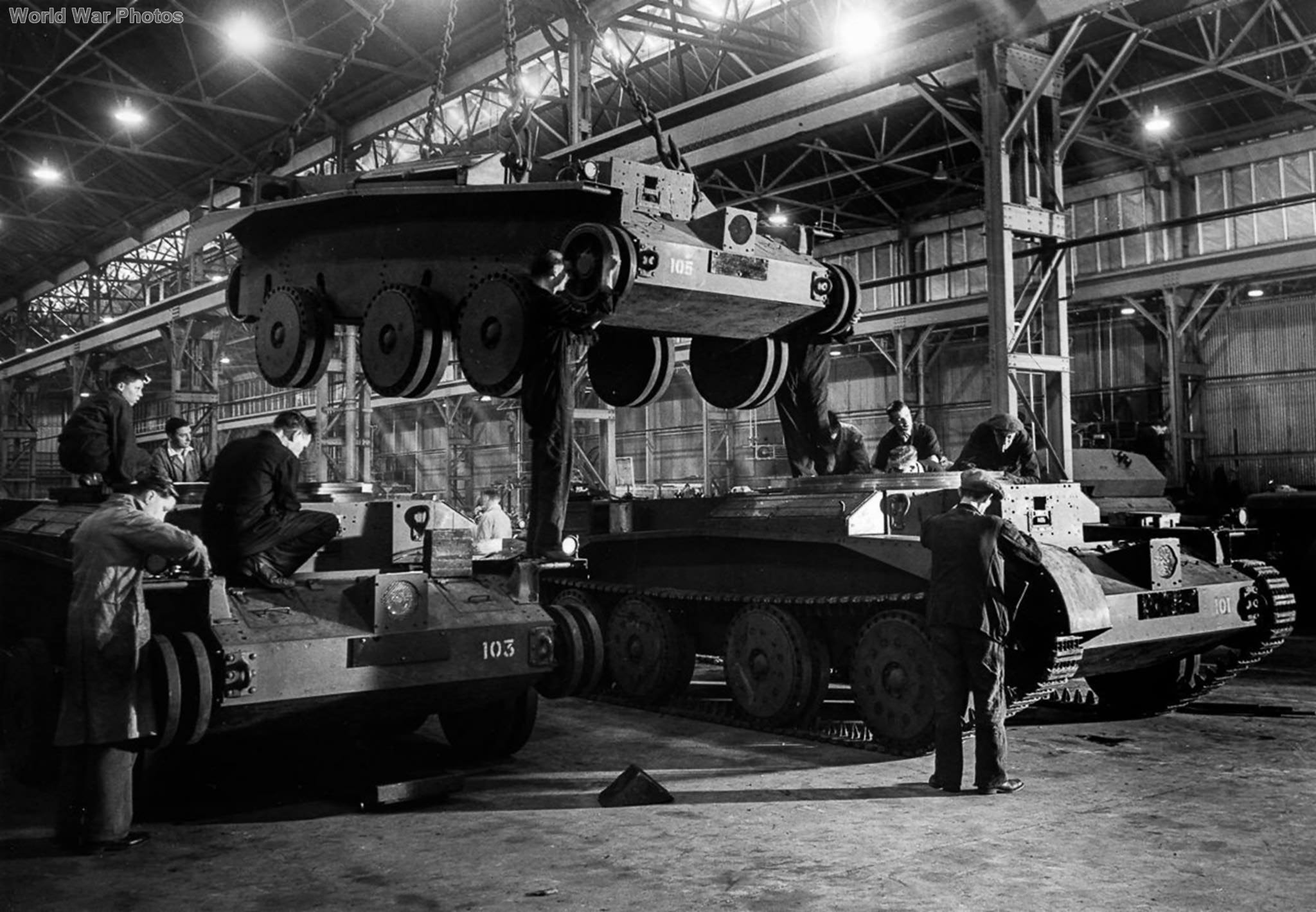 Военный завод 5. Танковый завод 1941 Germany. Немецкий танковый завод 1942. Военные заводы Германии второй мировой войны.