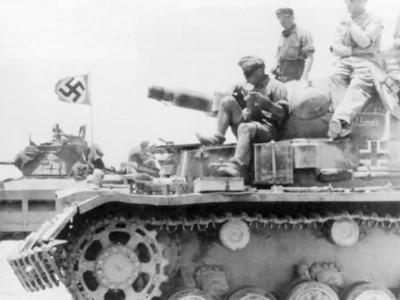 Captured British tank Matilda Mk II and Panzer III of Afrika Korps