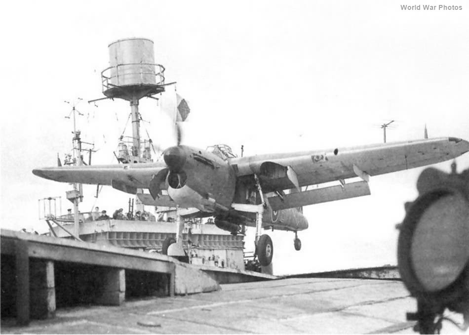 Barracuda Mk II 6M of No 810 Squadron FAA 1943