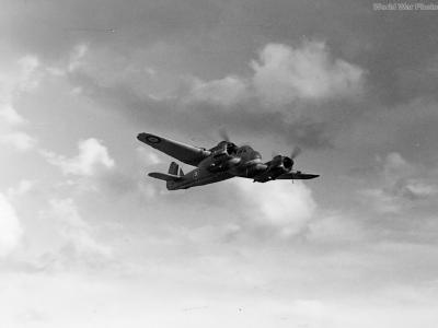 Bristol Beaufighter R2069 25 Sqn
