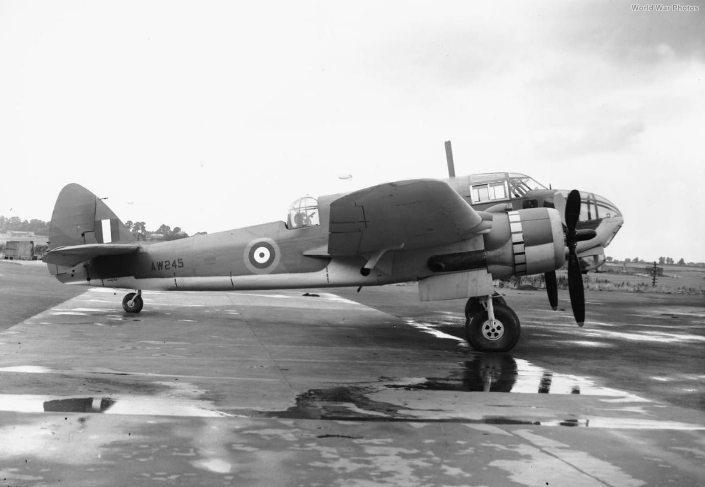 Beaufort II AW245 pre-delivery to 217 Sqn at Filton 41