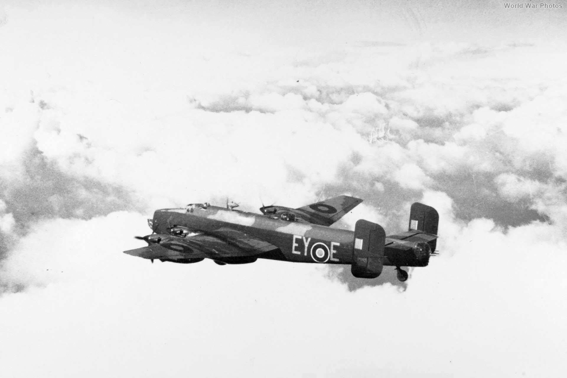 Halifax B Mk II Series 1A LW263 EY-E