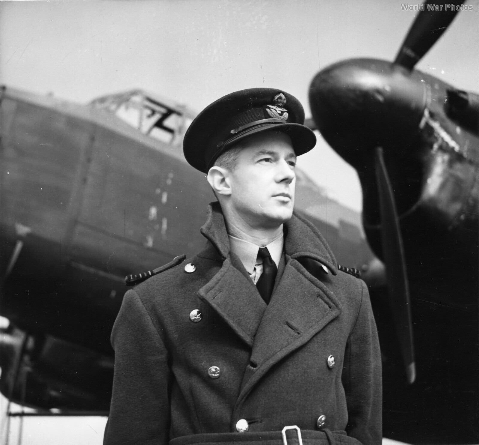 Halifax GCpt Slee 49 Sqn