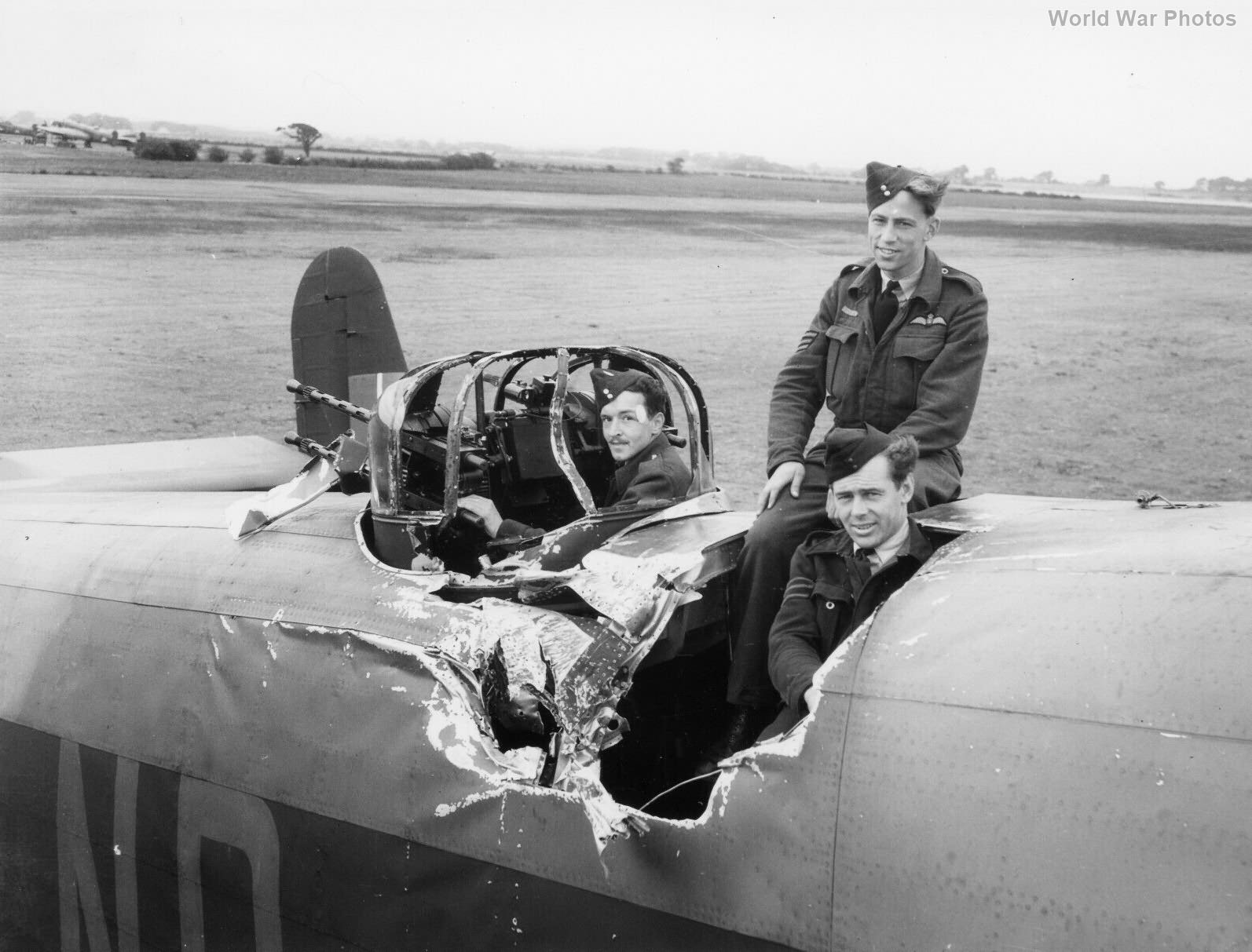 Halifax HR837 NP-F hit by 1000 lb bomb