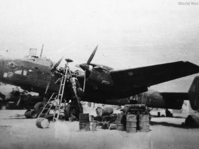 Halifax II Srs I W7871 Luqa Malta 1943