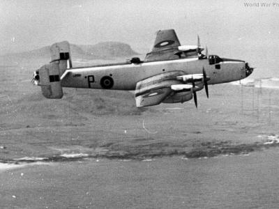Halifax V LK966 518 Sqn over Tiree