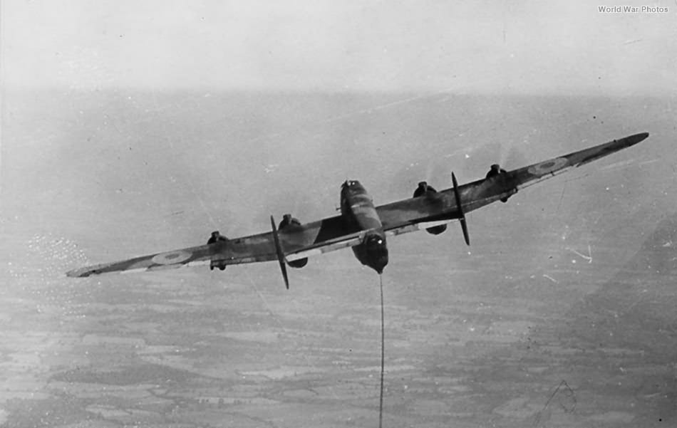 Halifax towing Horsa glider