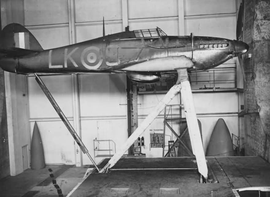 Hurricane LK-S wind tunnel 1942 RAE