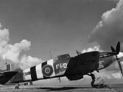 Hawker Hurricane Mk IIC LF380 FI-D