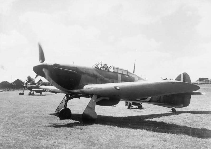 Hurricane Mk I P3522 of No 32 Squadron flown by PO Rupert Smythe taxying at Hawkinge 29 July 1940