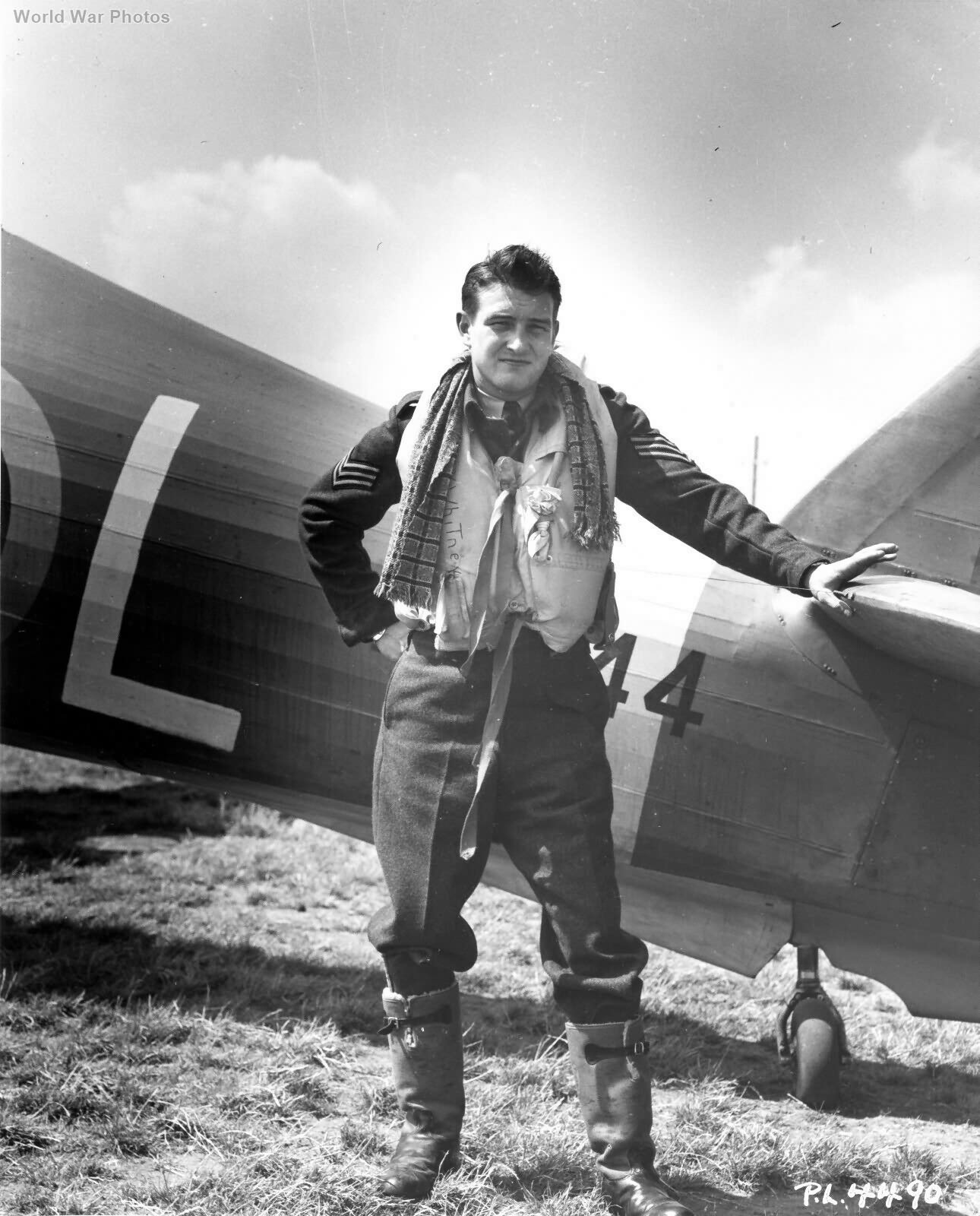 Hurricane IIb 401 Sqn YO-L Sgt G B Whitney