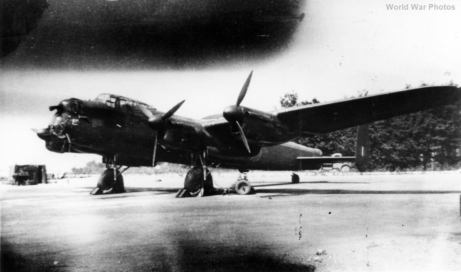 Lancaster SR-E2 101 Sqn