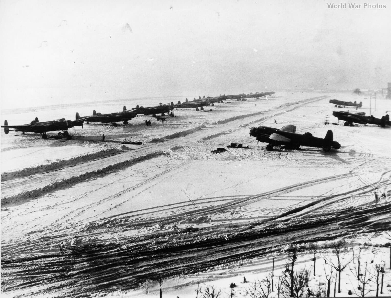 Lancasters 463 Sqn Waddington