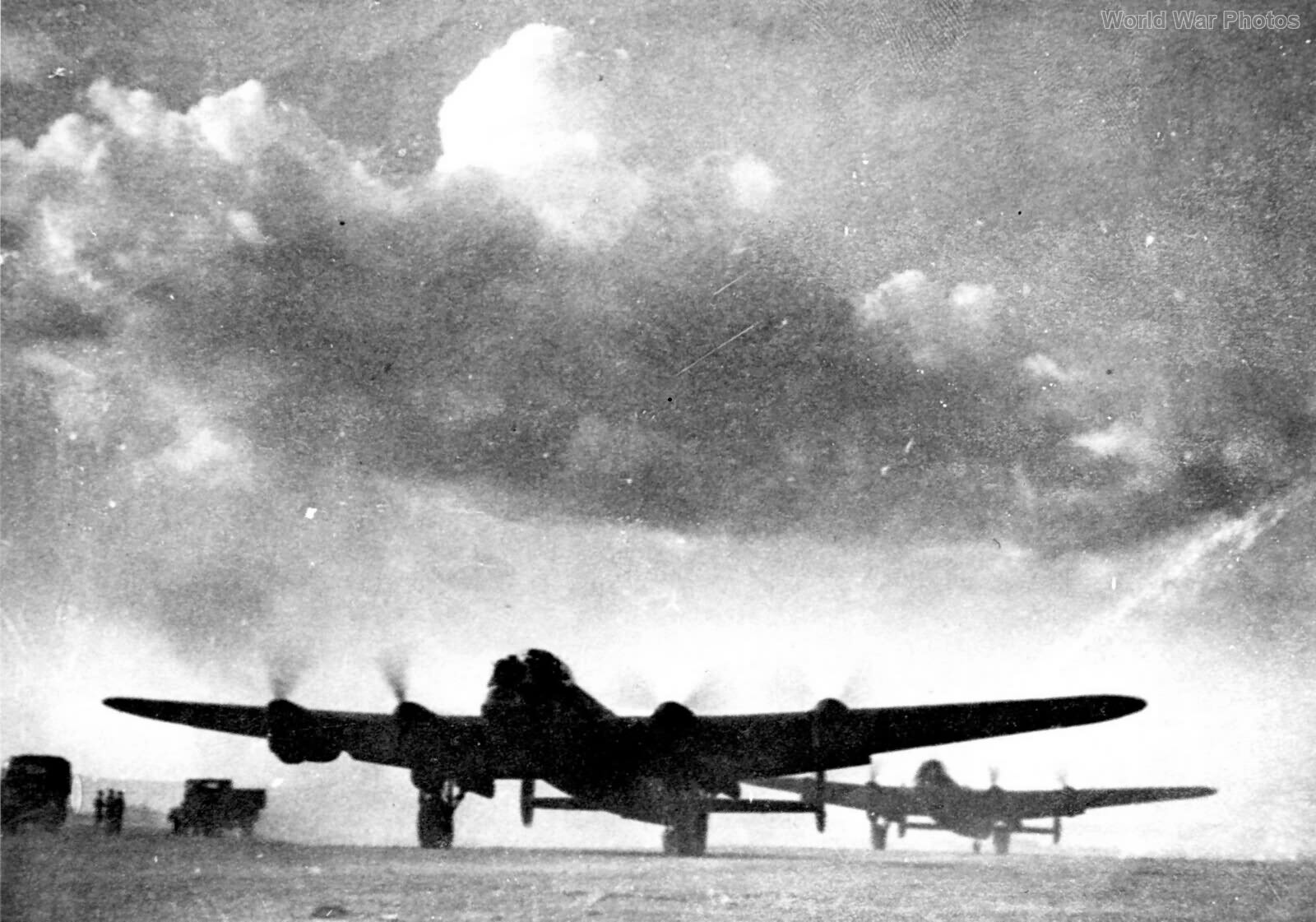 Lancasters at Blida 1943