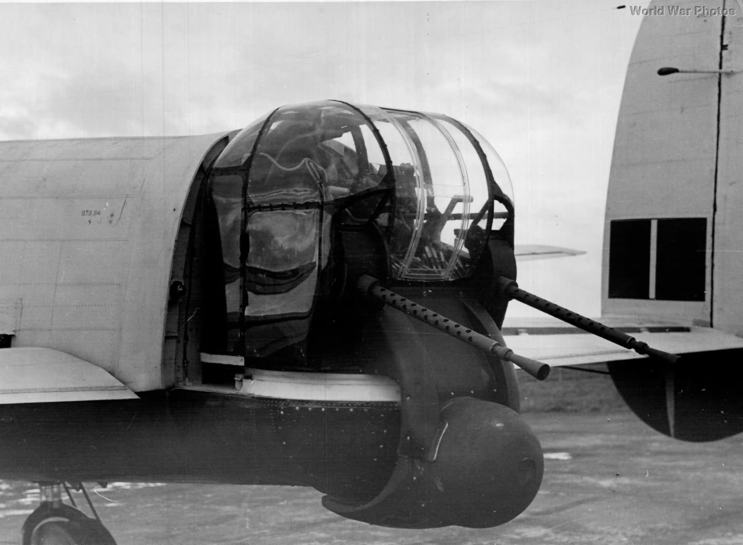 Lincoln tail turret with „Village Inn” Automatic Gun-Laying