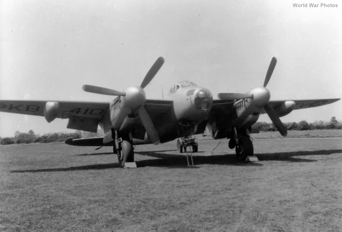 FAA Mosquito Mk 25 KB410