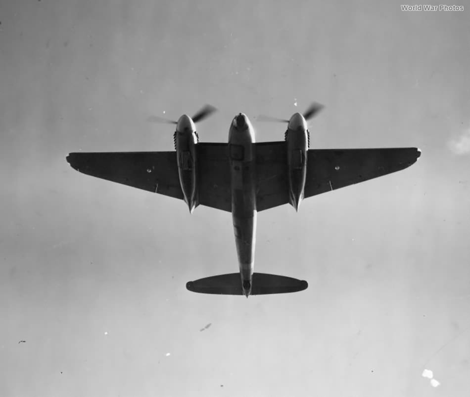 DH Mosquito PR XVI 3
