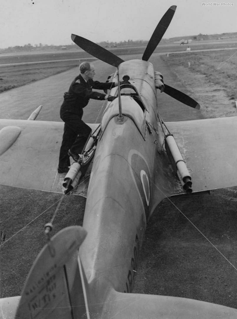 Seafire IIc MB307 RATOG 1944