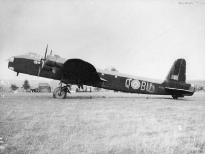 Short Stirling Mk I BF382