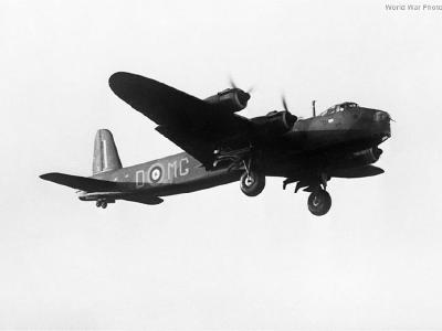 Stirling MG-D N3641 1941