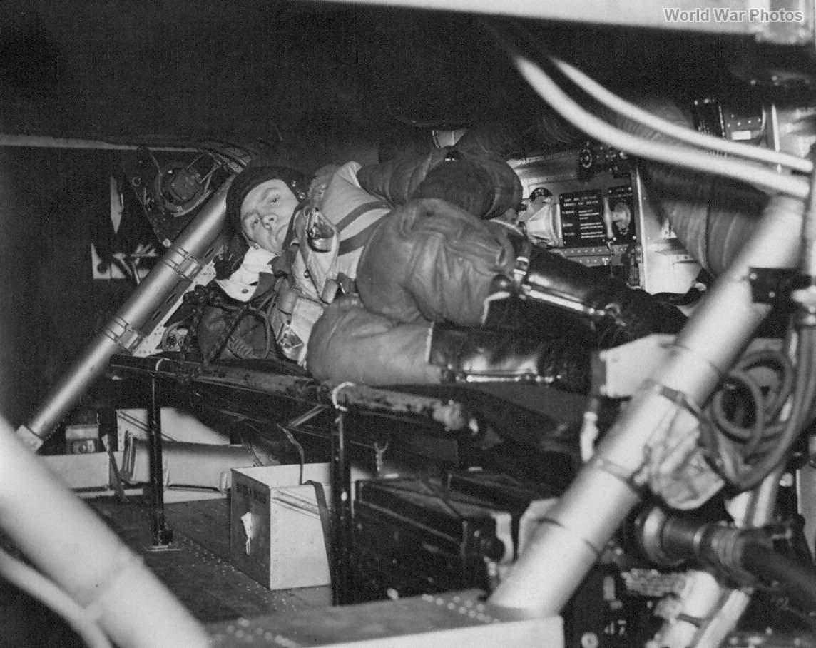 Stirling bomber flight crew
