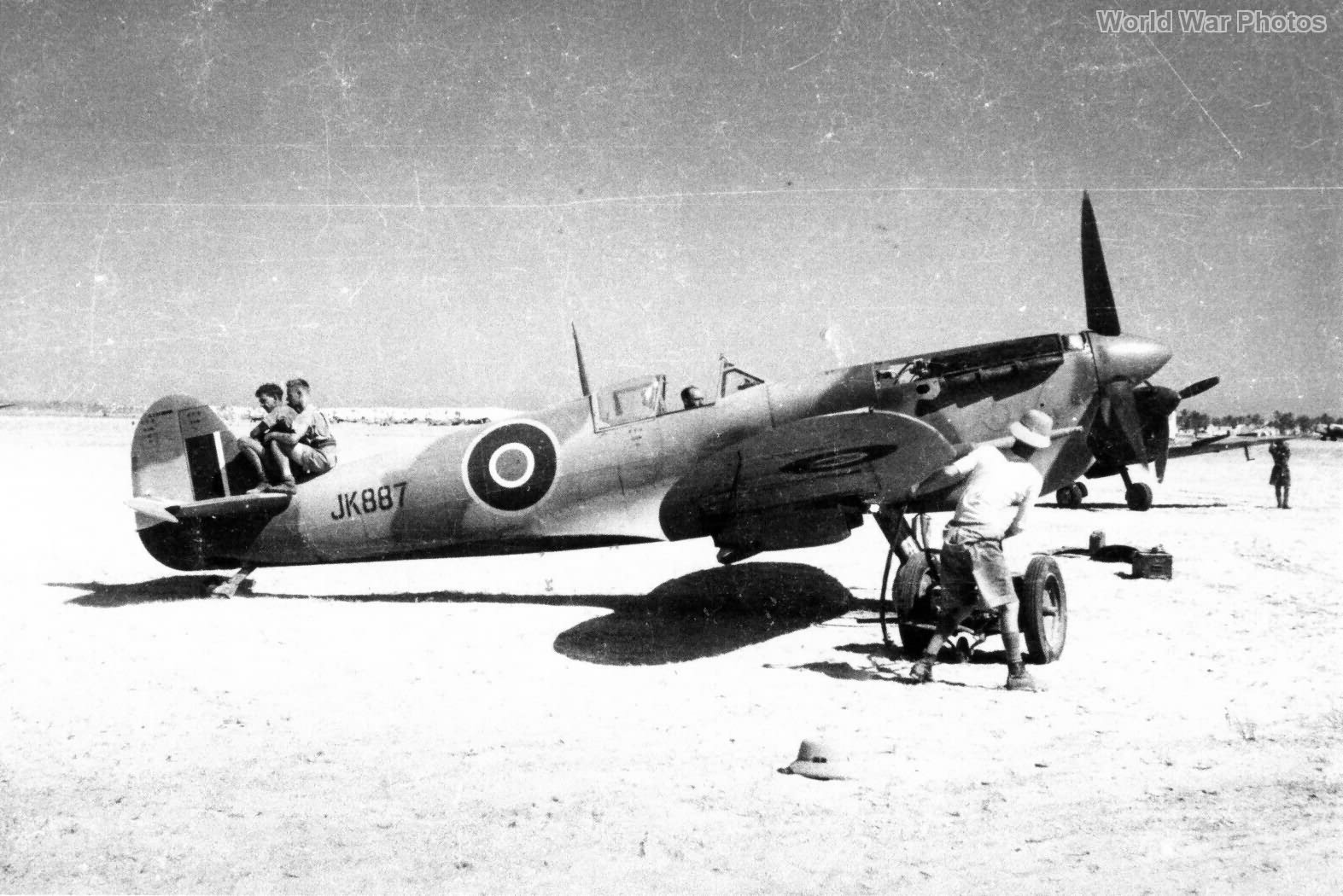 Spitfire JK887 Africa 1943
