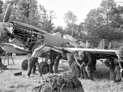Spitfire Mk IX 403 Squadron RCAF Normandy