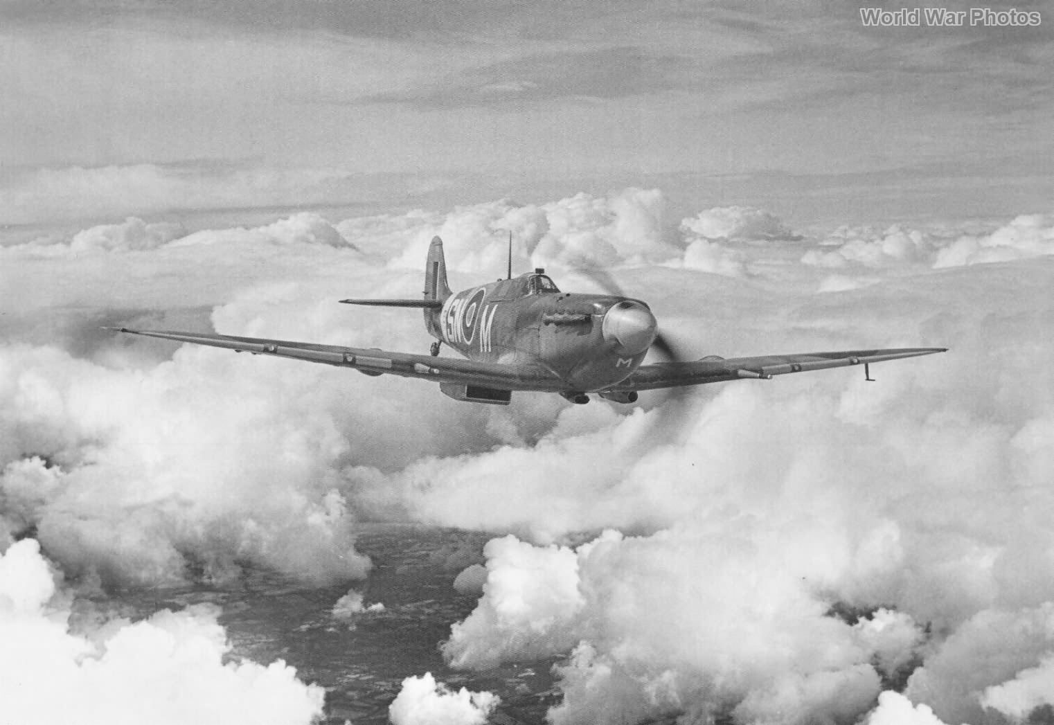 Spitfire Vb EN821 243 Squadron RAF